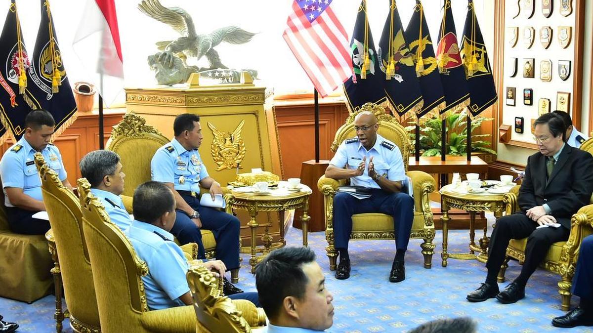 Air Chief Marshal Yuyu Sutinsa, Indonesian Air Force chief of staff, hosts Gen. CQ Brown, Jr., Pacific Air Forces commander, during a round table event in Jakarta, Indonesia. Yuyu shared appreciation for PACAF’s cooperation and coordination following the earthquake that struck Indonesia’s Sulawesi Island in September.