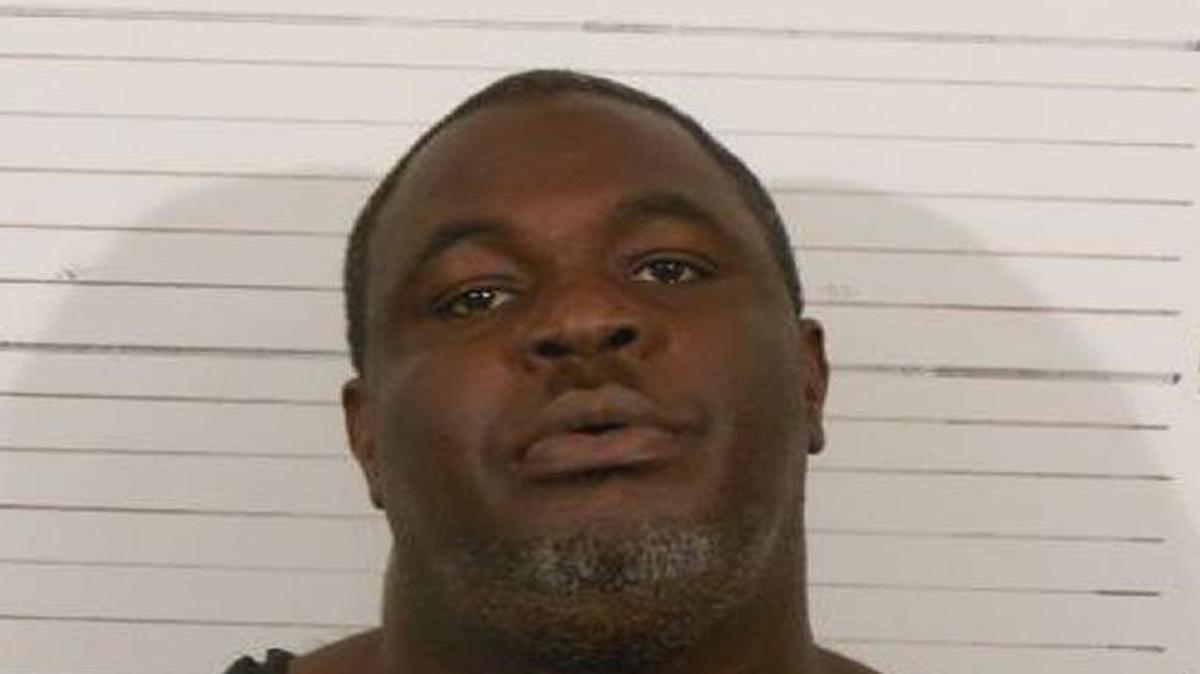 
Police named Deondre E. Jones, 45, of Belleville as the man who they believe robbed the Scott Credit Union branch on Carlyle Avenue Saturday.
