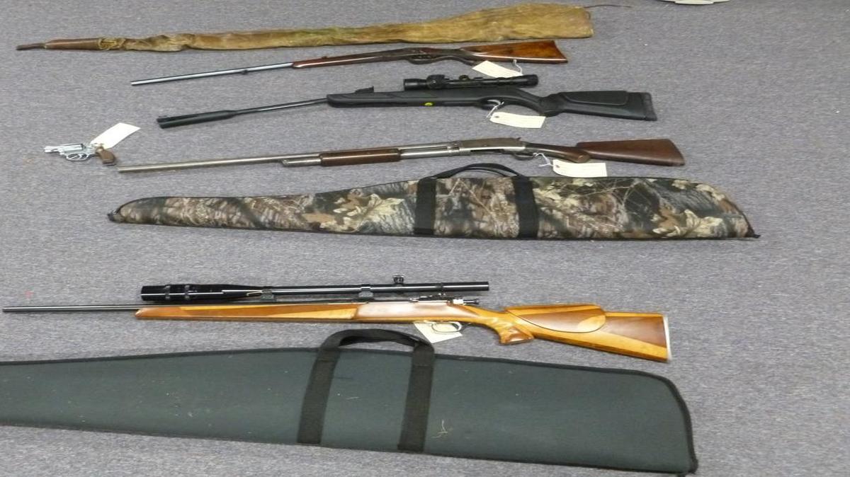 
Multiple firearms were recovered during a traffic stop last weekend by Maryville Police. Anyone with information about the proper owners of the guns is asked to call Maryville Police at 344-8899.
