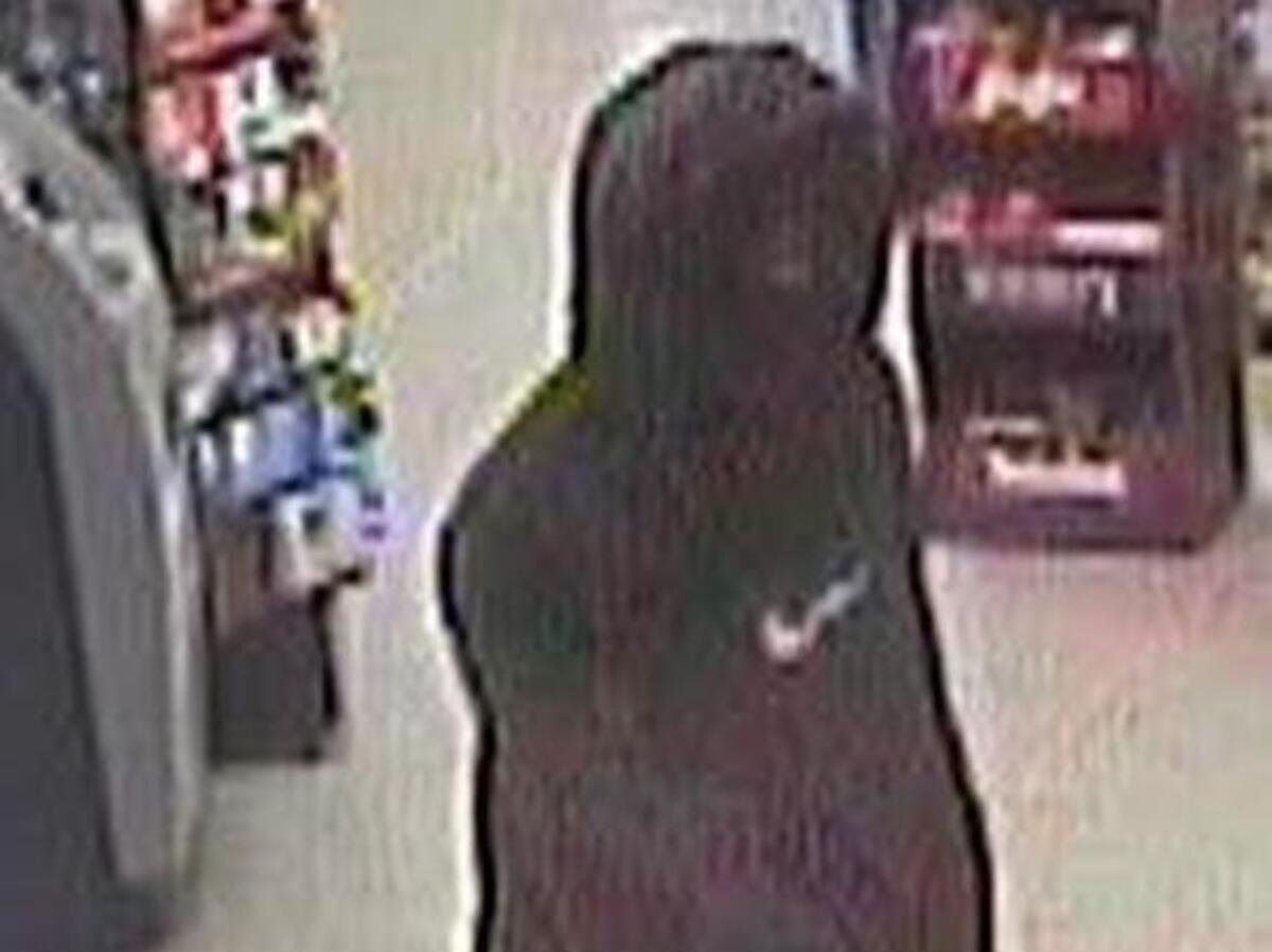 Swansea Police Department is asking for the public’s help in identifying a man who reportedly robbed the Hucks convenience store on Route 159 at Frank Scott Parkway.