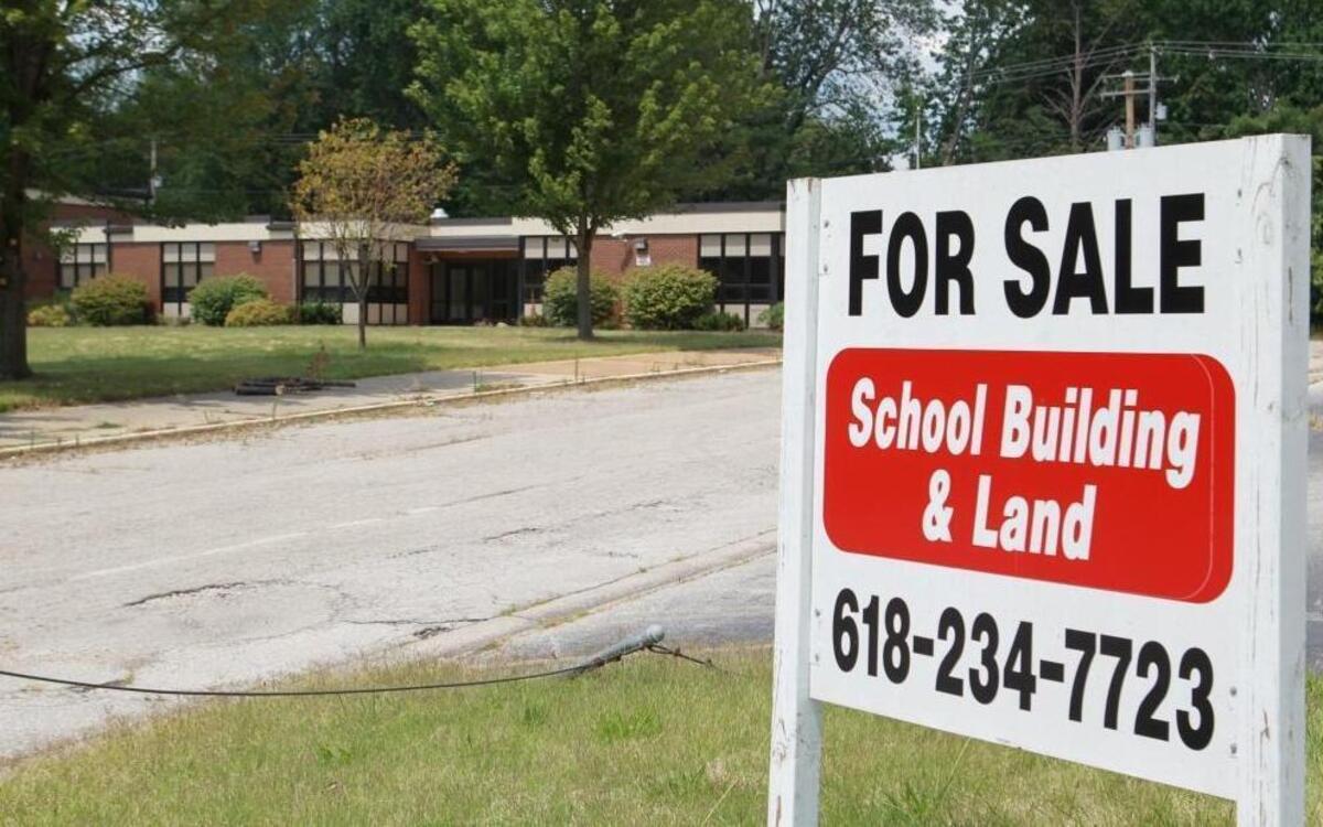 A church wants to locate in a building at the former Belle Valley North School, which closed a few years ago due to mine subsidence.