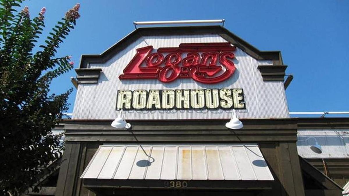 Logan’s Roadhouse closed in Fairview Heights in 2015.