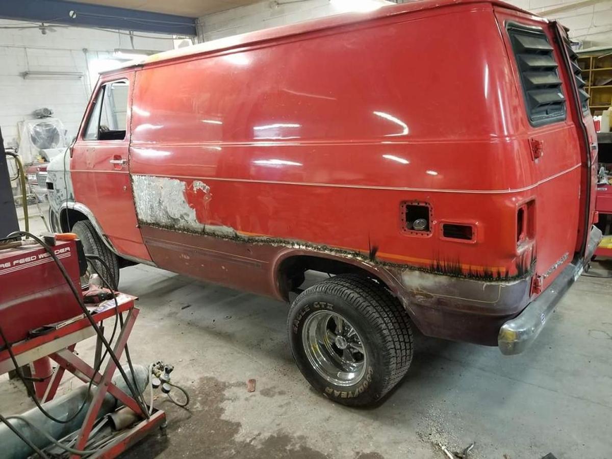 Chris Carter cut out a badly damaged section of side panel and roof on the Wild Cherry van and replaced it with a section from a 1976 Chevy donor van.