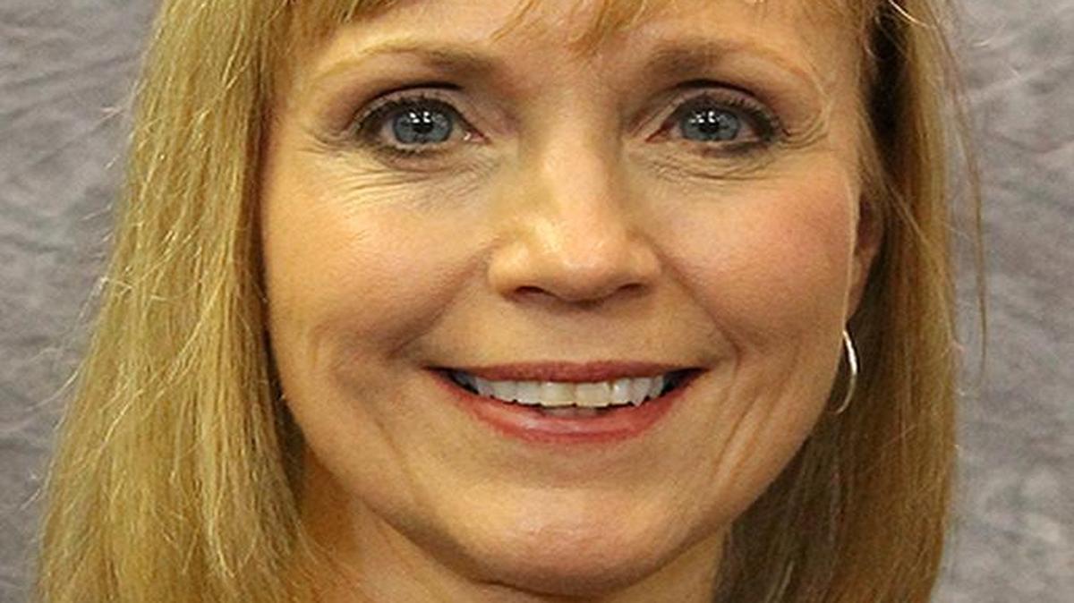 
O’Fallon High School teacher Rebecca Merrill is a finalist for Illinois Teacher of the Year.
