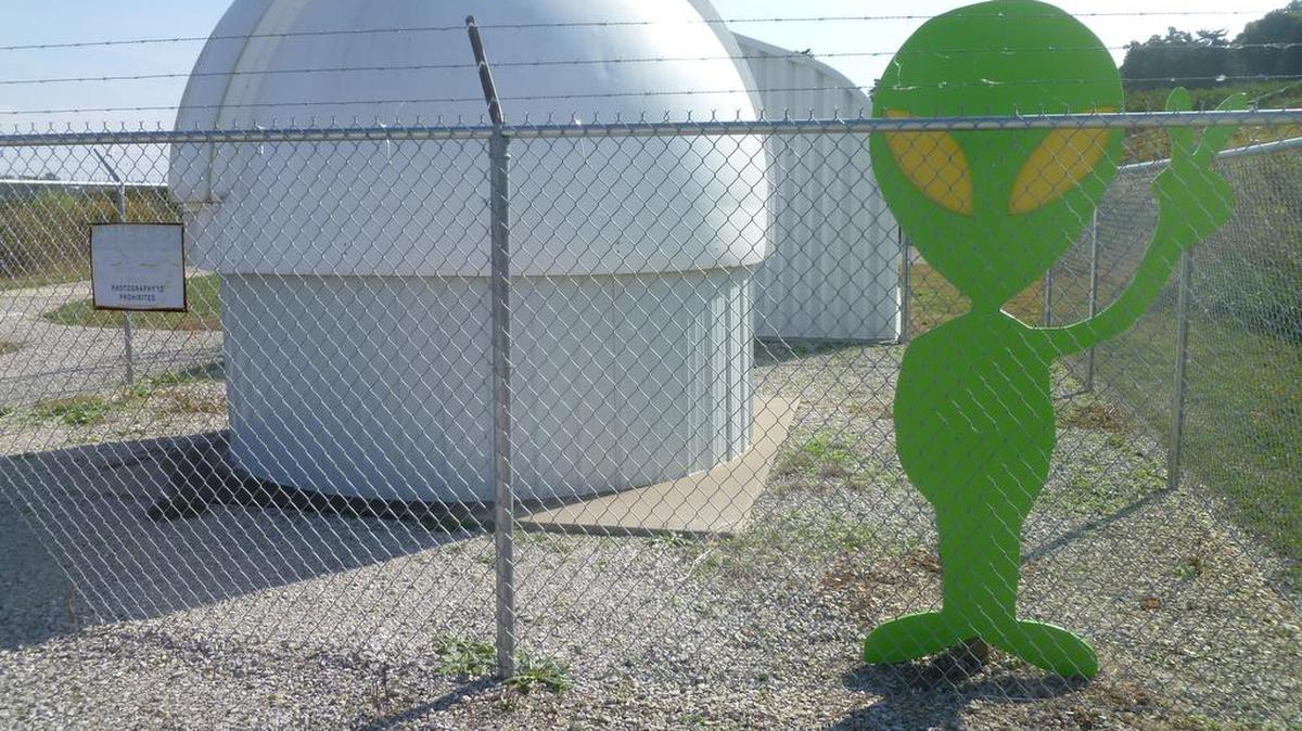
Belle Valley School in Belleville welcomes aliens and others at the freshly opened observatory for the school year. To get to the observatory, drive to behind the school and turn left onto Alien Avenue, and climb the hill to Area 51, says Superintendent Lou Obernuerfemann.
