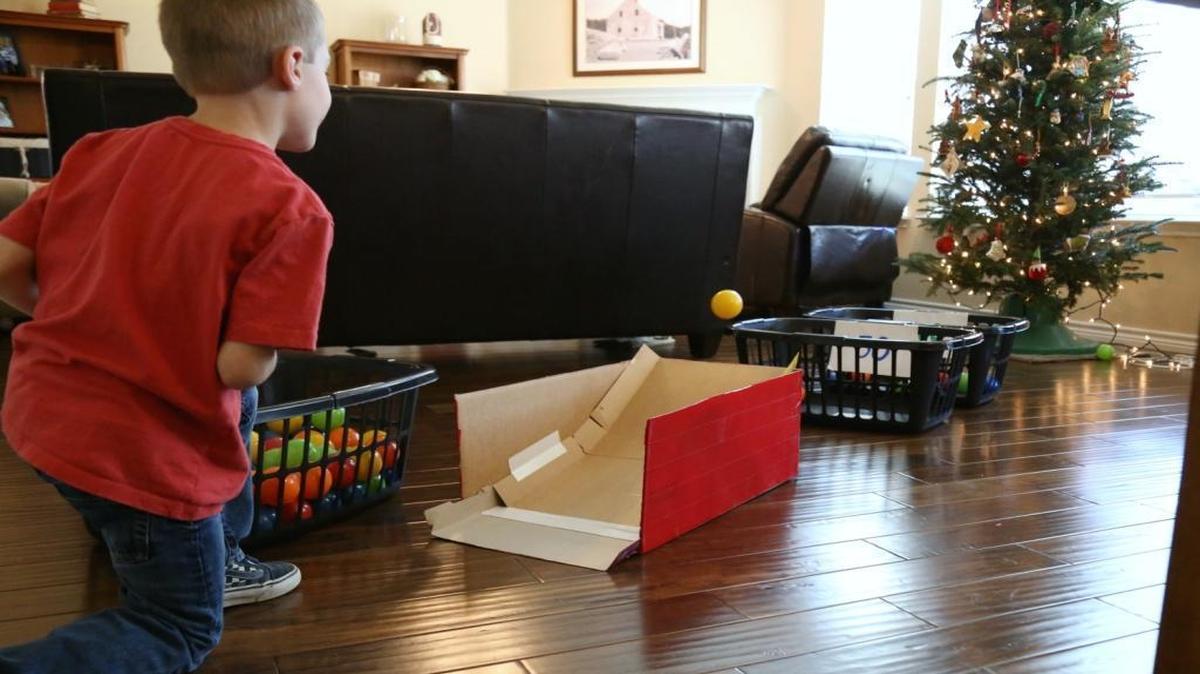 Laundry-basket skee ball