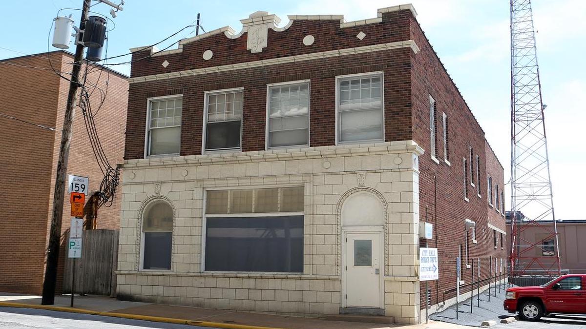 
The Security Abstract and Title Co. building located behind Belleville City Hall. The building was designed by Otto Rubach.
