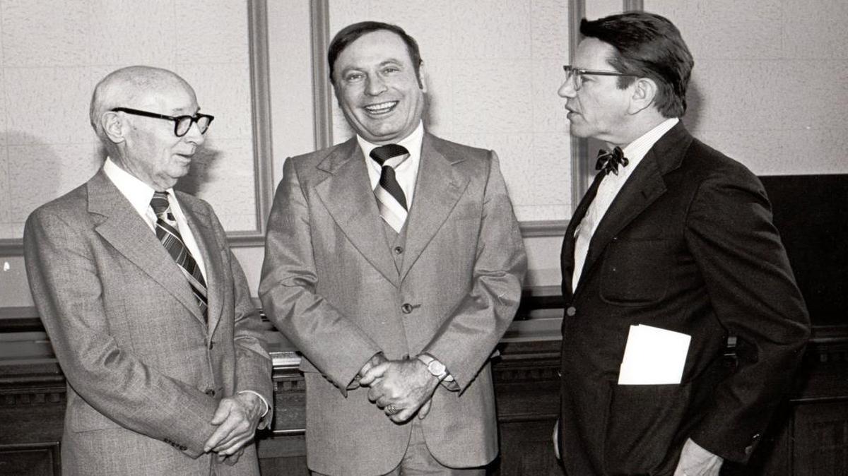 Alan Dixon (center) with his Illinois colleagues, U.S. Rep. Mel Price (left) and U.S. Sen. Paul Simon (right), in the 1980s.