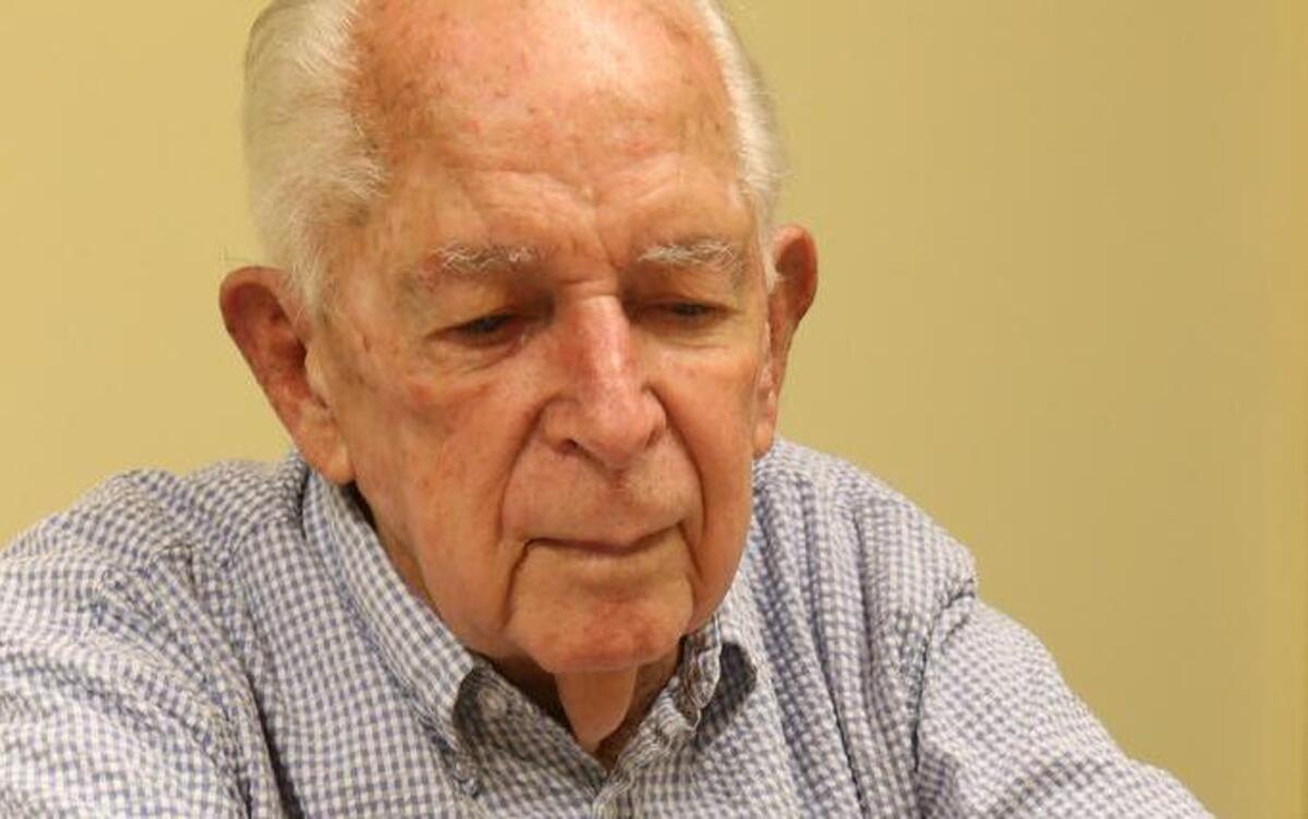
Dale VanBlair wrote a book, “Looking Back: A Tail Gunner’s View of WWII,” which details his days in Europe from December 1943 to April 1944. VanBlair talks about the plane that he had to ditch in.
