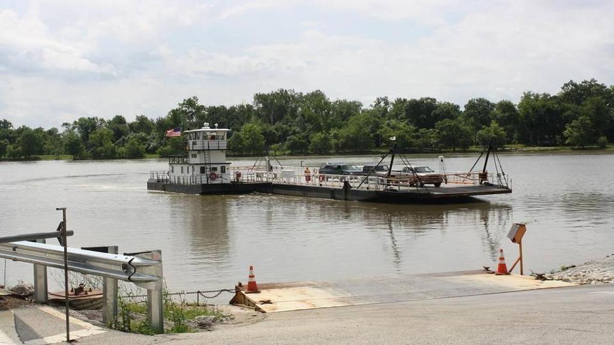 The ferry at Grafton.
