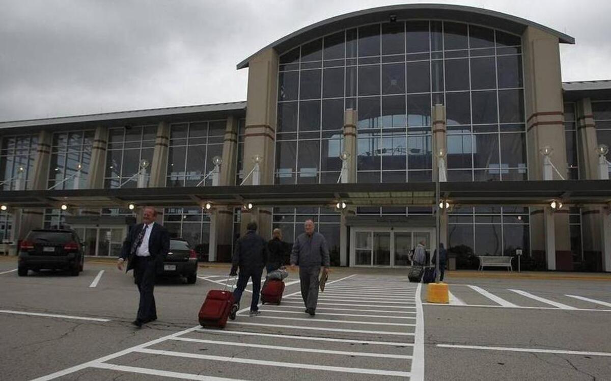 Free parking at MidAmerica Airport might be coming to an end. The commission on Thursday began the process of looking at possible systems for charging for parking, but has not settled on any daily prices.