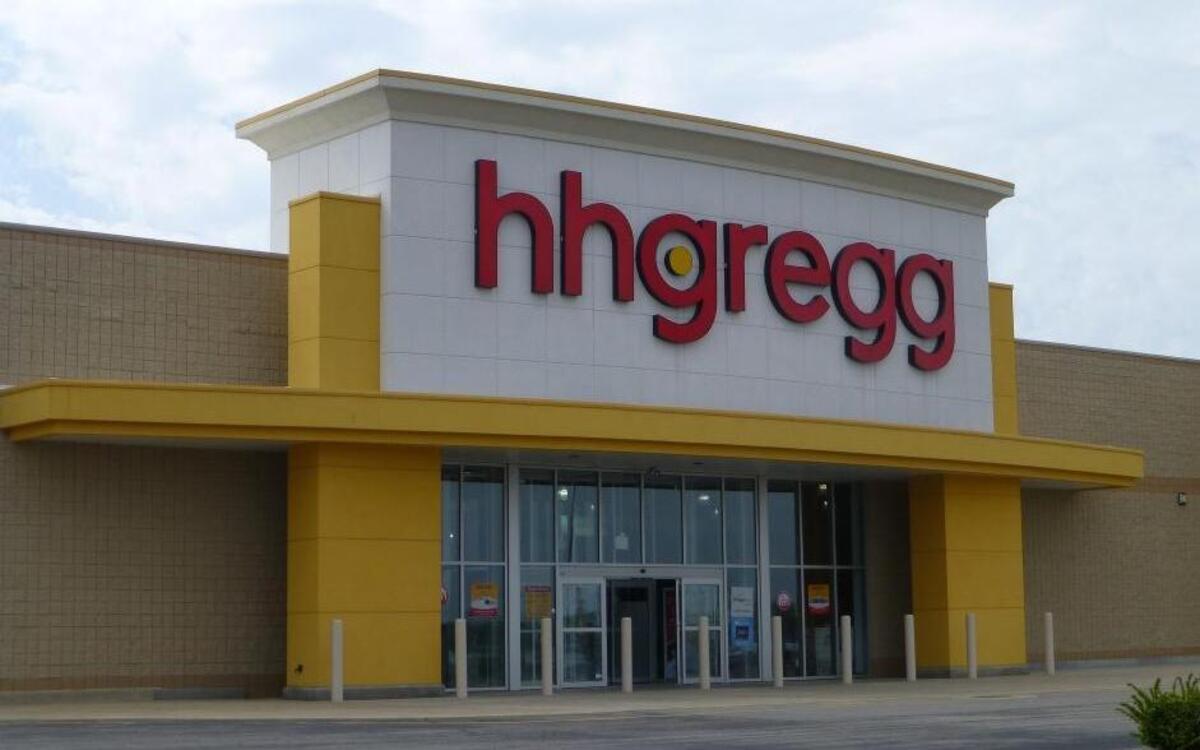 The exterior of an Hhgregg location in Mansfield, Ohio, on May 14, 2013.