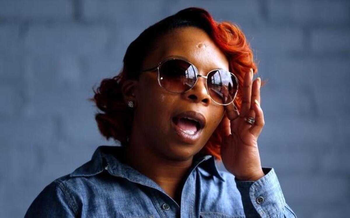 Lezley McSpadden, the mother of Michael Brown, will receive her high school diploma from Jennings School District.