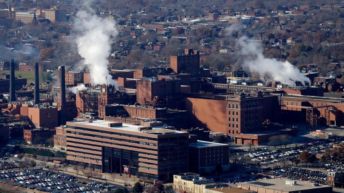 Anheuser-Busch in St. Louis will use only renewable energy sources at the plant by 2025.