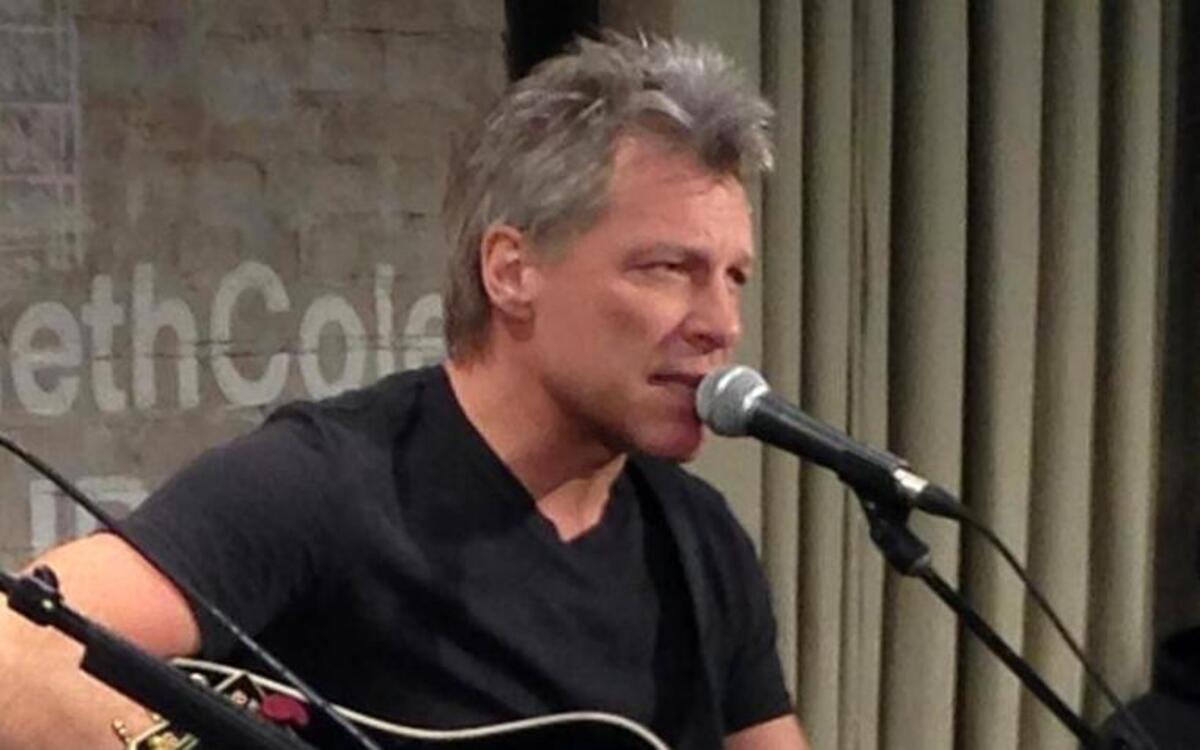 Bon Jovi performs in New York on Thursday, Feb. 12, 2015 as part an acoustic music series, Common Thread, an initiative created by the award-winning singer-songwriter, and fashion designer Kenneth Cole.