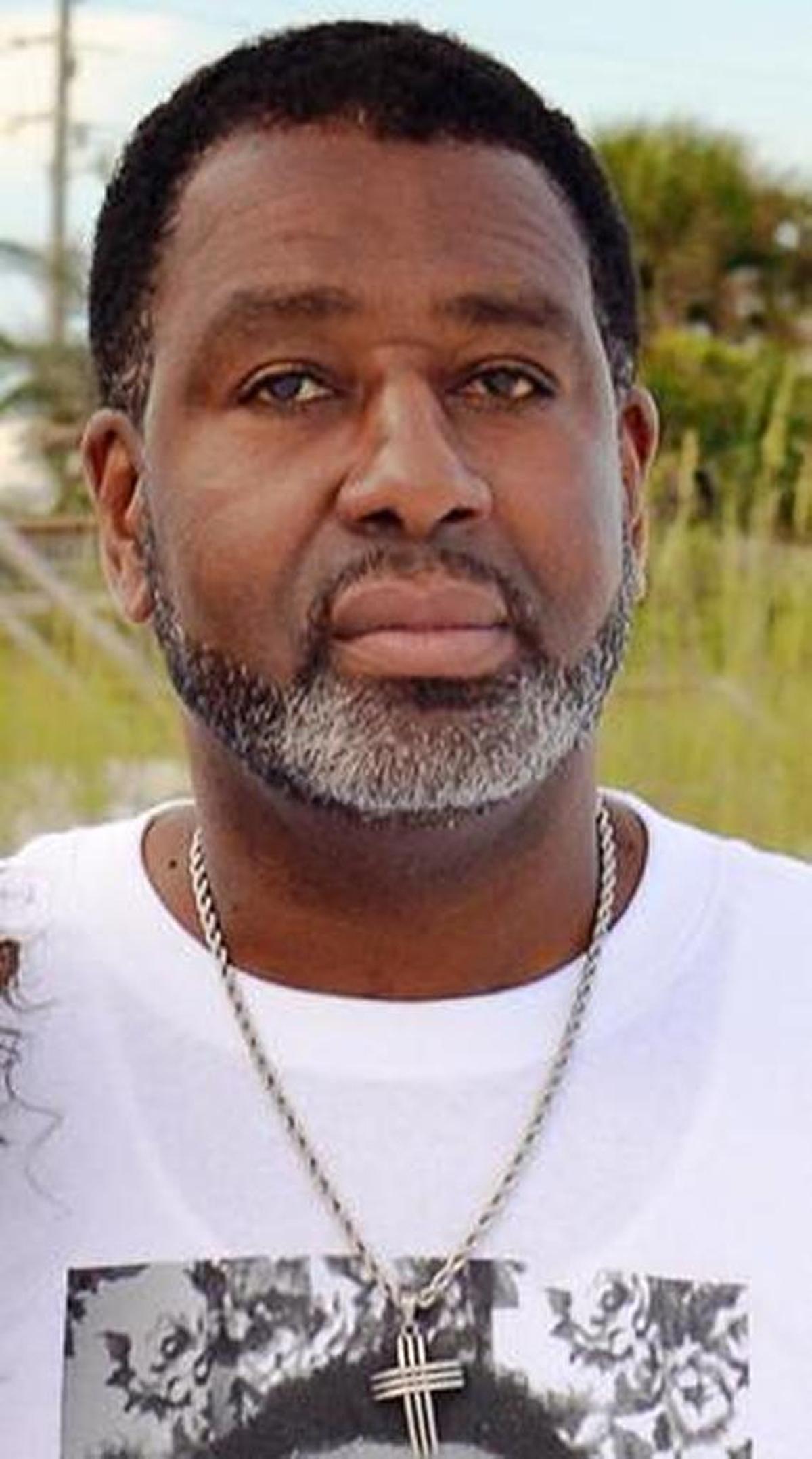 Harold Sanders died Dec. 30 in a car crash in Belleville.