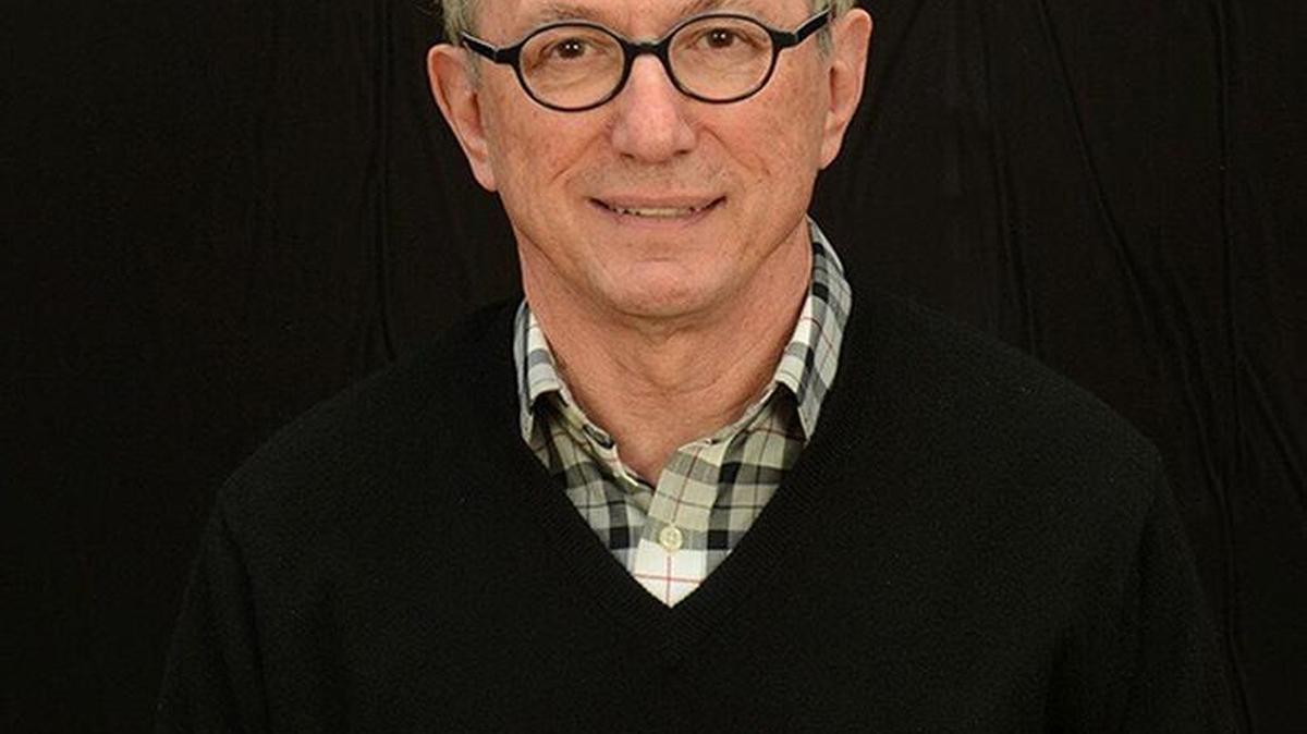 Fred Colliflower is a candidate for Signal Hill District 181 School Board