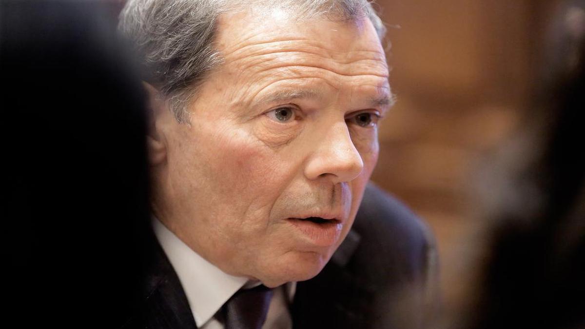 
Illinois Senate President John Cullerton, D-Chicago, speaks to reporters while on the Senate floor during special session at the Illinois State Capitol in Springfield on Jan. 8. Lawmakers return to the state Capitol this week with the budget impasse entering its second month and the Senate facing a tricky vote, whether to reject a pay increase for themselves and violate the state Constitution.
