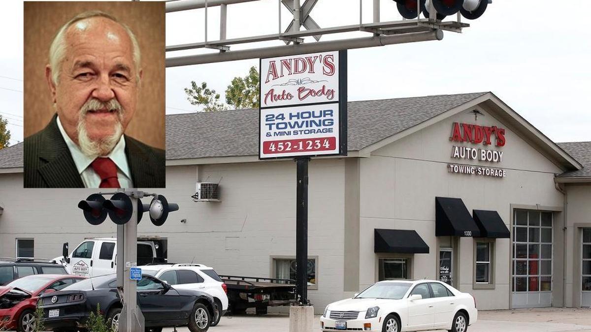 Andy Economy said he didn’t remember voting to approve body work on Metro East Sanitary District vehicles at his Andy’s Auto Body in Madison. He did so 12 times, and even wrote some of the estimates.