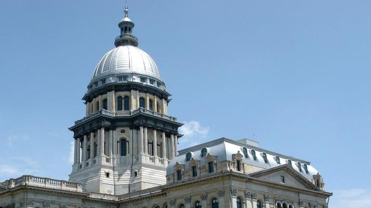 
Illinois Secretary of State Jesse White warned that he doesn’t have the money to pay the power bill at the Illinois State Capitol as the budget impasse hits Day 93.
