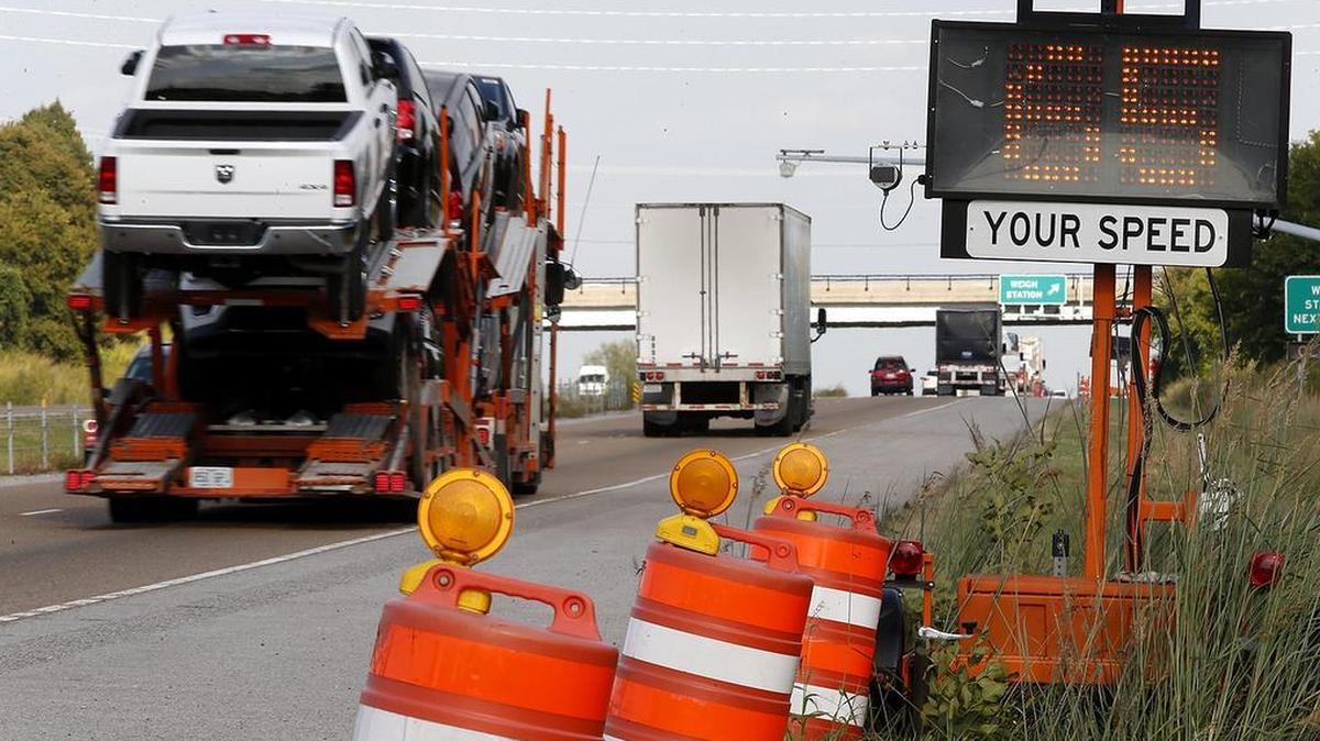 Illinois state lawmakers want a big infrastructure spending plan before the 2018 elections. They just need to figure out who to tax for it.