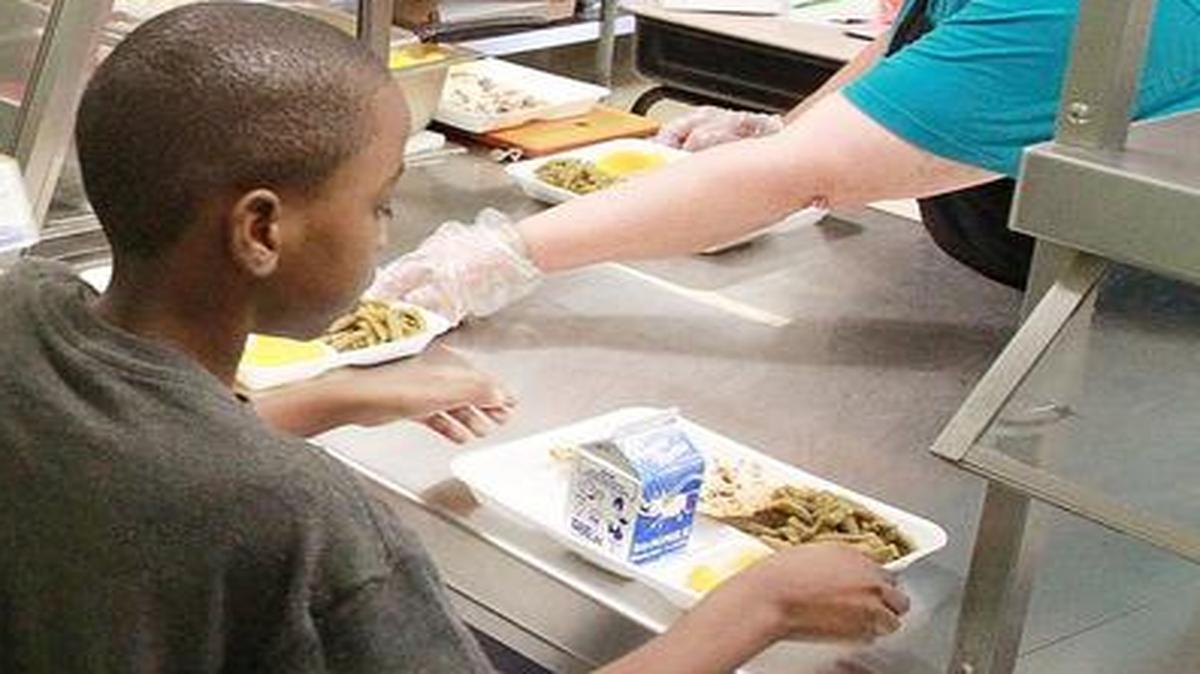 First grade students at Union Elementary School in Belleville District 118 line up for lunch in 2014.