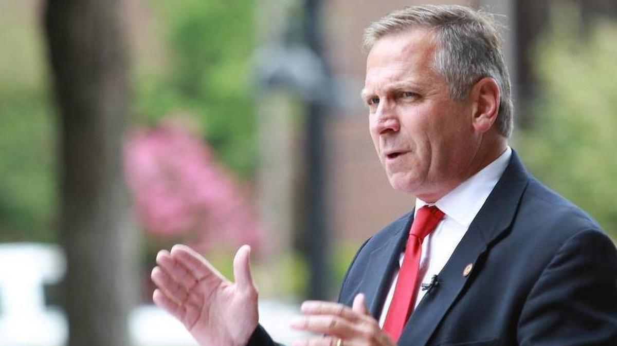 U.S. Rep. Mike Bost, R-Murphysboro, used $133,776 worth of postage to send mass mailings to constituents during 2016 and the first nine months of 2017. He ranked 15th in the U.S. House for use of his mail “franking” privileges.