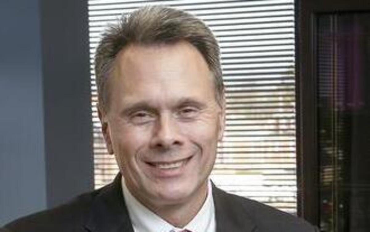Republican Ron Duebbert will replace St. Clair County Circuit Judge John Baricevic in the 20th Judicial Circuit.