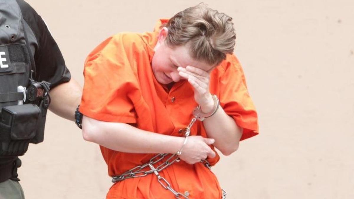 Alissa Jackson pleaded guilty to two counts of theft after claiming she was dying of cancer and accepting an estimated $35,000, meals and a minivan donated on her behalf. She’ll be sentenced in a St. Clair County court next month.