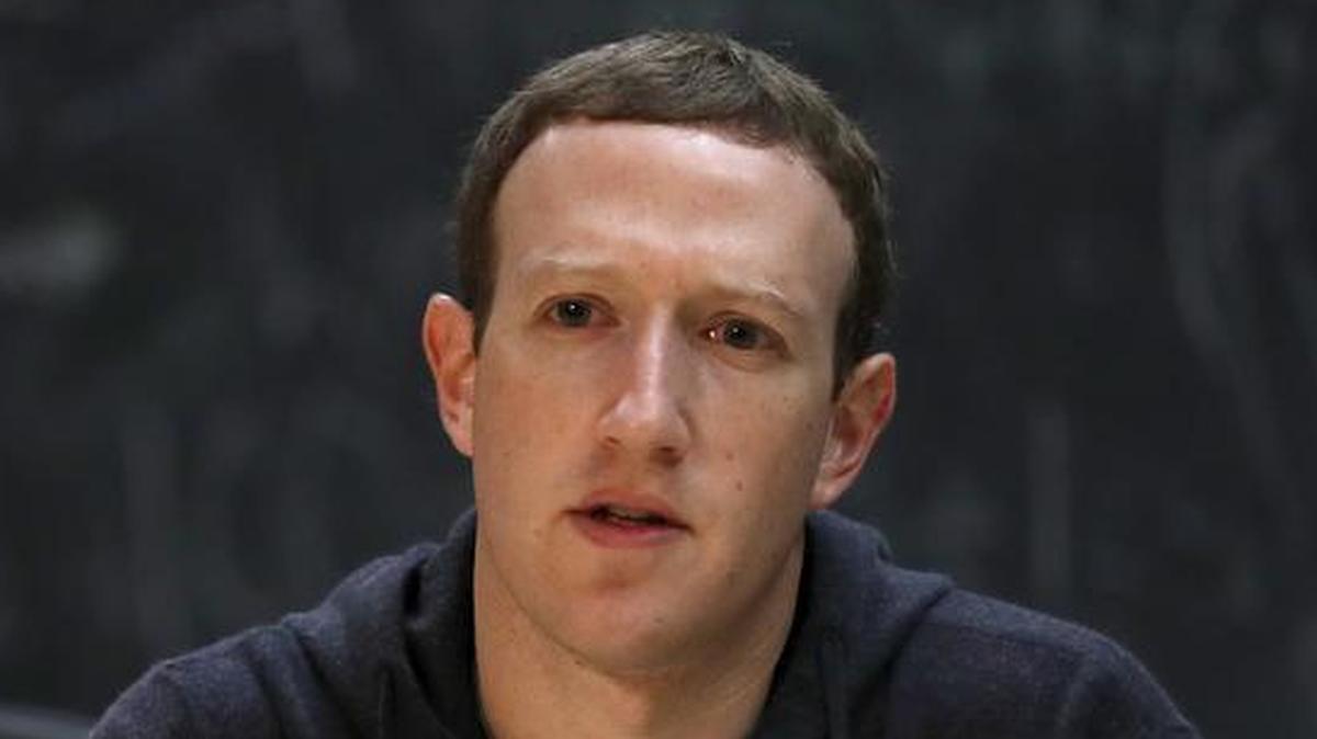 Facebook CEO Mark Zuckerberg meeting with a group of entrepreneurs and innovators in St. Louis. Facebook just announced its second major tweak to its algorithm, saying it will prioritize news based on users’ votes.