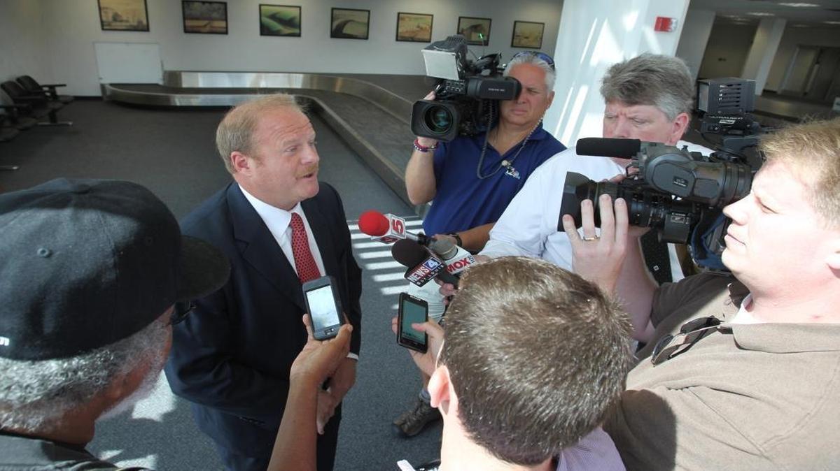 
St. Clair County Board Chairman Mark Kern in 2012 when Allegiant Air announced its return to passenger service at MidAmerica St. Louis Airport.
