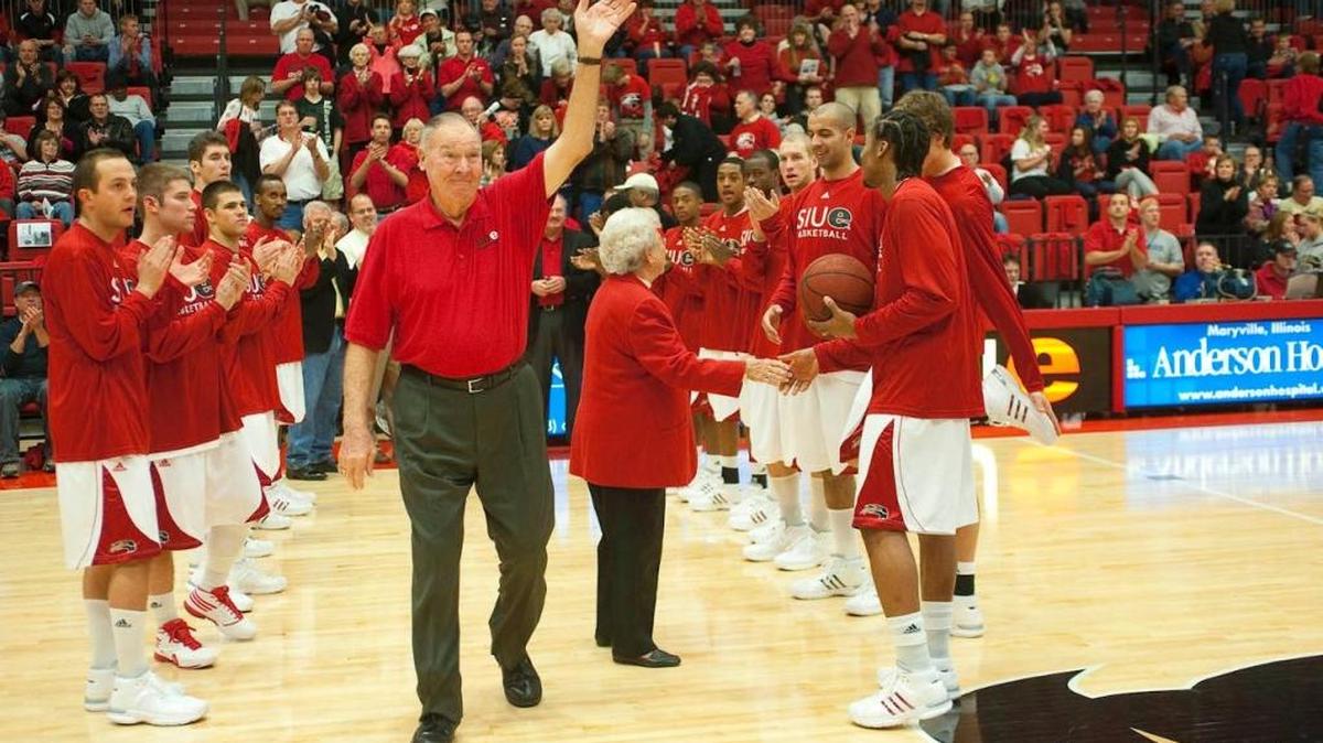 Harry Gallatin waves to the Vadalabene Center crowd during an introduction in 2009. A seven-time NBA All-Star, Gallatin served as the first athletic diretor at SIUE and was a longtime golf coach.