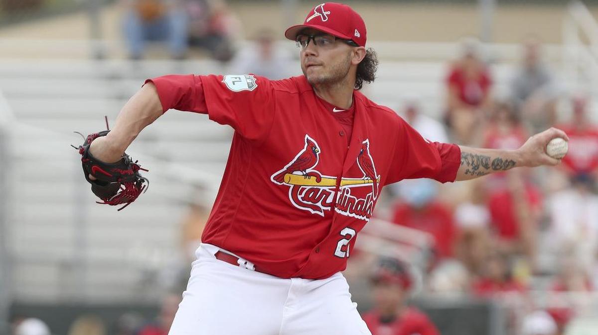 St. Louis Cardinals pitcher Brett Cecil throws against the Nationals.