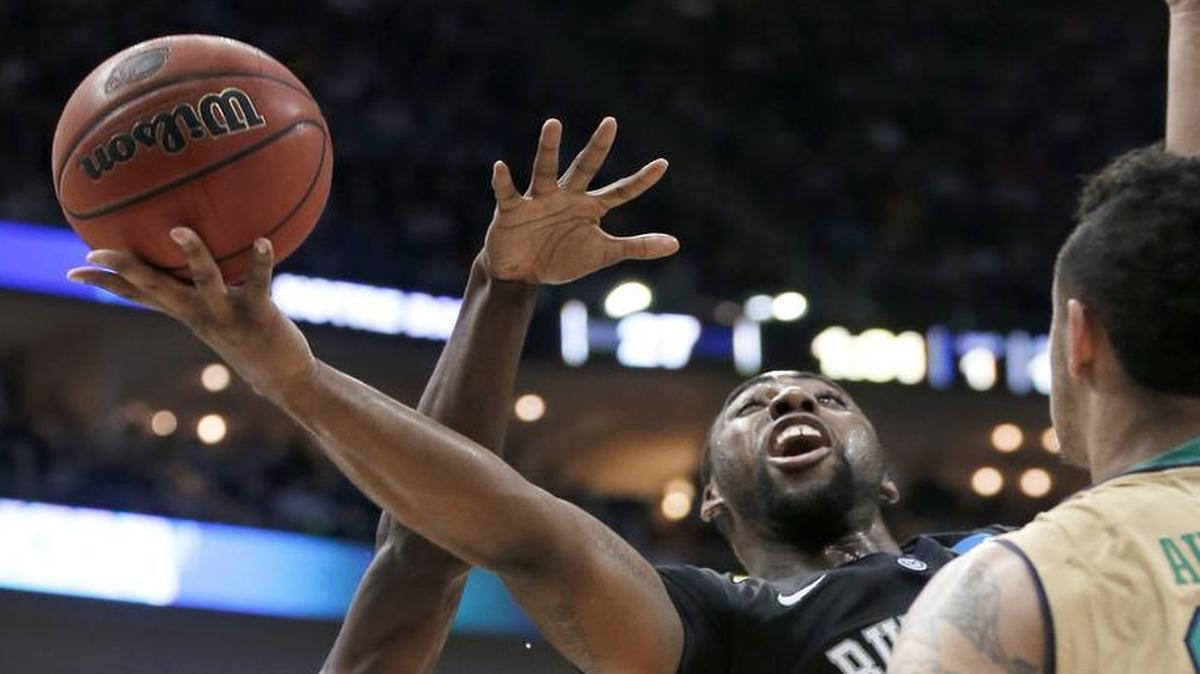 Former O’Fallon star Roosevelt Jones and the Butler Bulldogs will take on SIUE on Saturday.