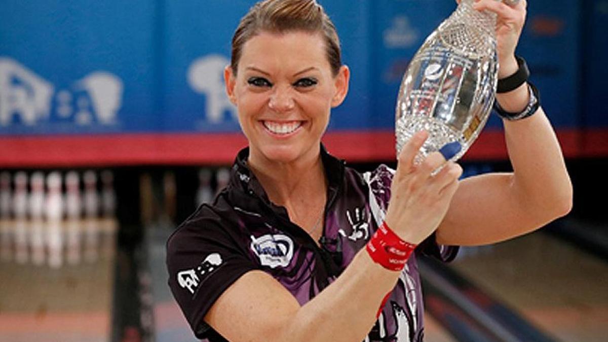 McKendree University women’s bowling coach Shannon O’Keefe earned her second Professional Women’s Bowling AssociationTour victory in the last two months as she rolled to the title at the Lincoln Open.