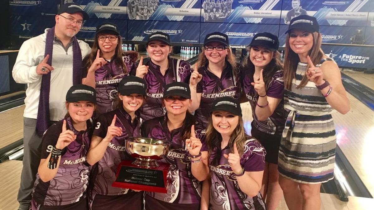 The McKendree University women’s bowling team battled to a 3-2 victory over Webber International University in the title match of the 2017 United States Bowling Congress (USBC) Intercollegiate Team Championships at the Raising Cane’s River Center in Baton Rouge, La. The Bearcats captured their first NCAA National Championship seven days earlier.