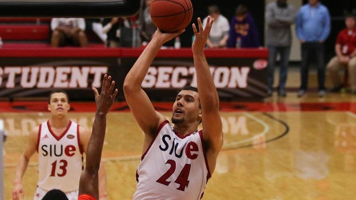 Jalen Henry takes a shot in a loss to Belmont on Saturday.