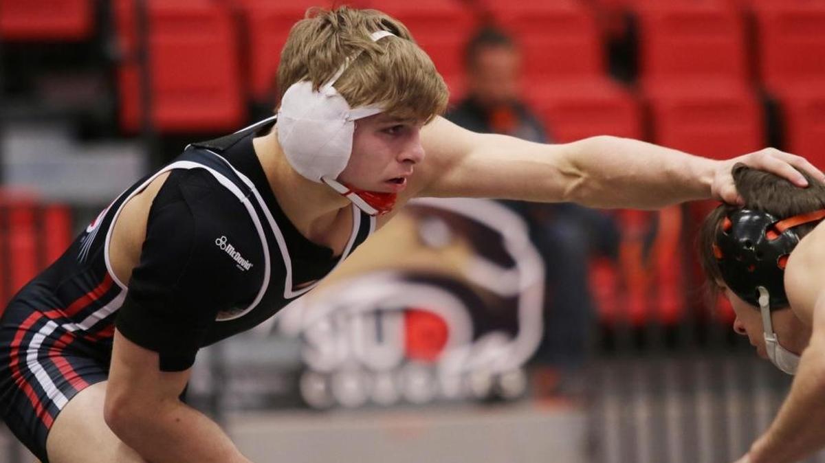 Nate Higgins, a graduate of Belleville West High School, was named the Southern Conference Wrestler of the Week following two victories with SIUE.