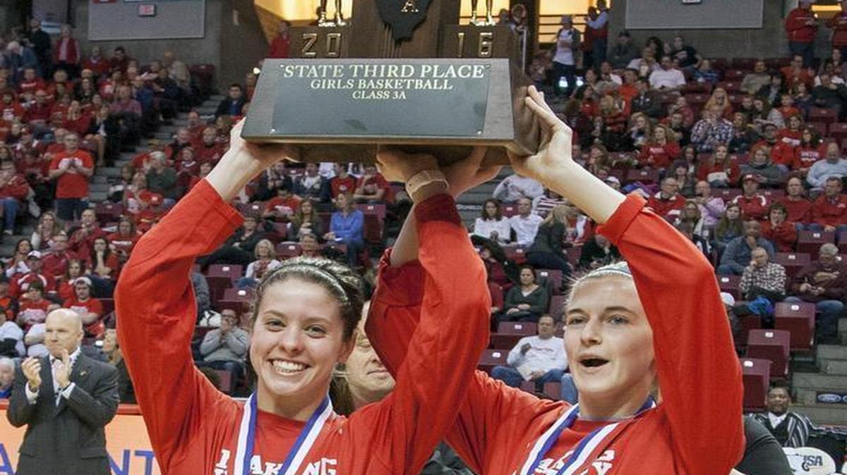 “Of all the girls basketball teams in the state, only two of them can say they ended their season with a win,” a smiling Bulldogs coach Mike Arbuthnot said. “The state champion and the team which places third. It’s nice to know that we’re one of those two.” The Highland Bulldogs took third place at the Class 3A tournament.