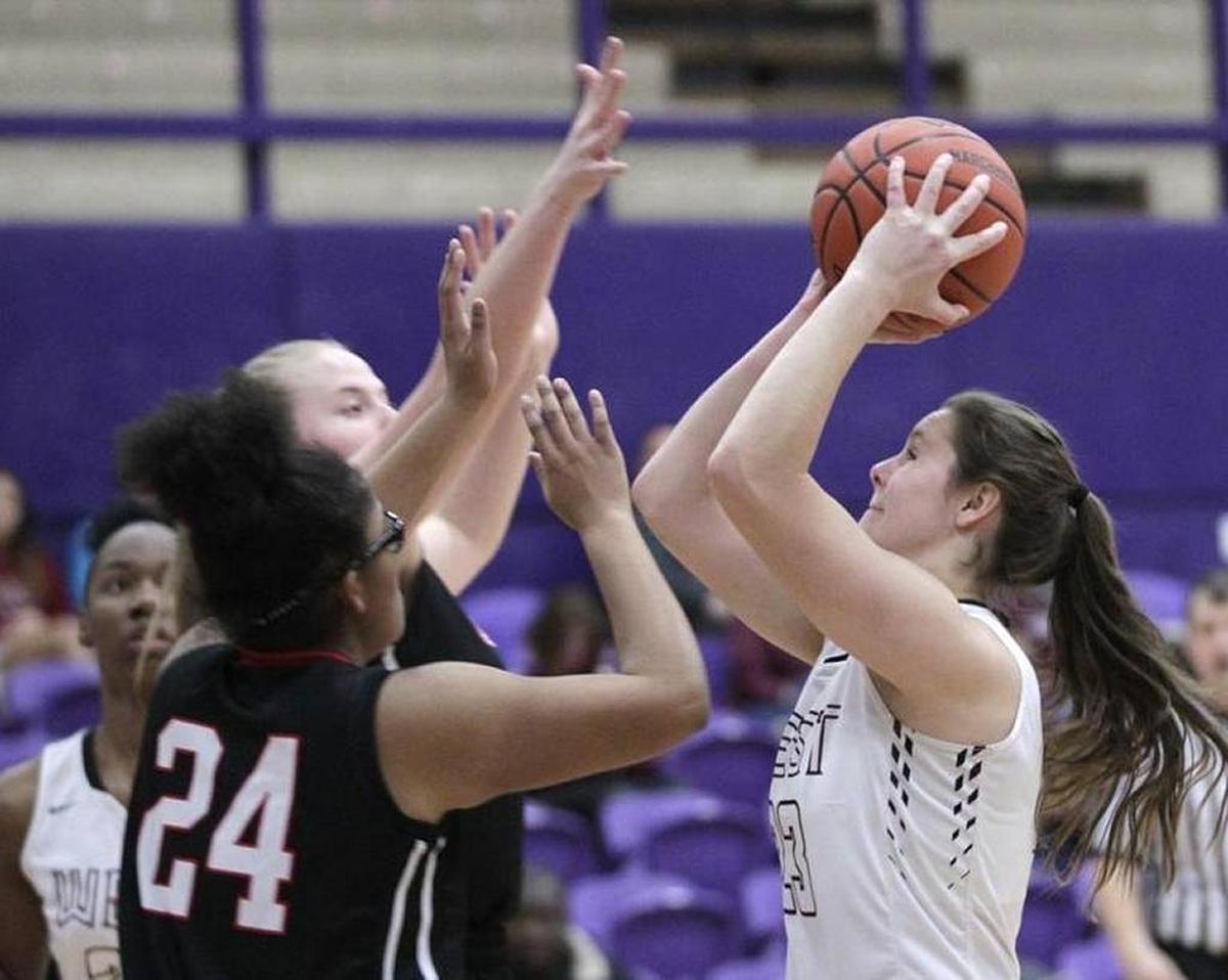 Belleville East senior Sydney Thurwalker.