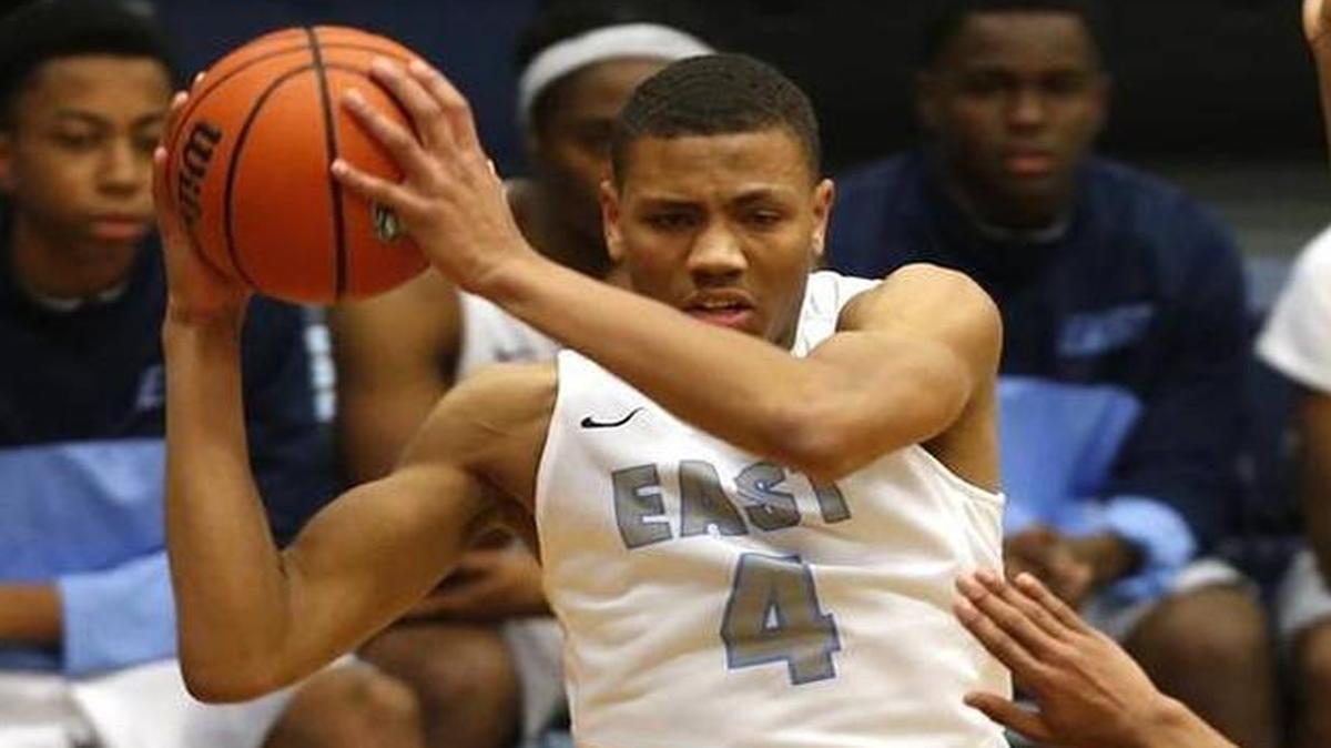 Belleville East senior Javon Pickett leads the metro-east scoring 25.6 points per game.