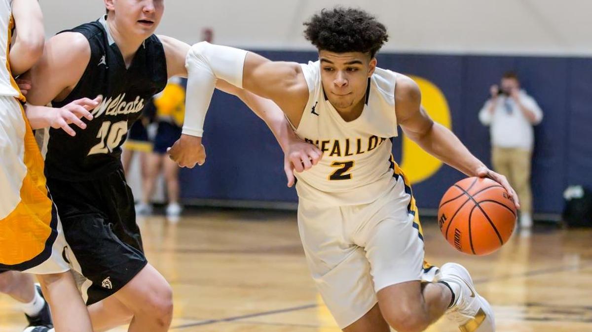 O’Fallon’s Jalen Hodge (right) has given a verbal commitment to play at Louisiana-Monroe.