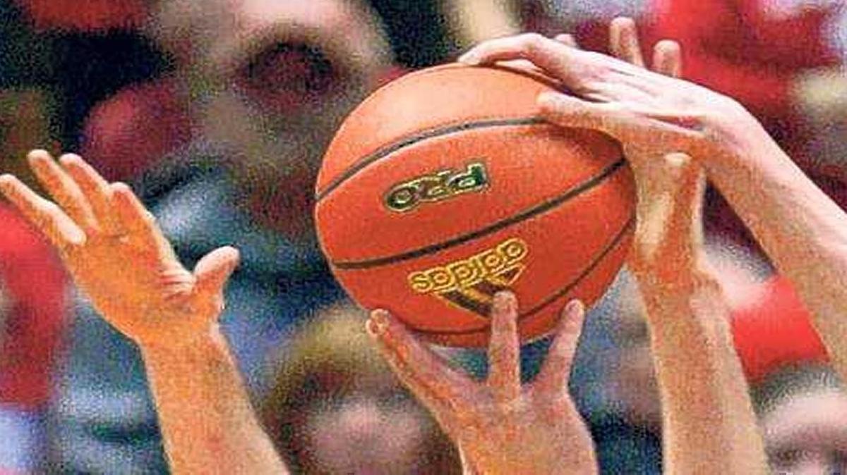 Holiday tournaments continue this week in the metro-east.
