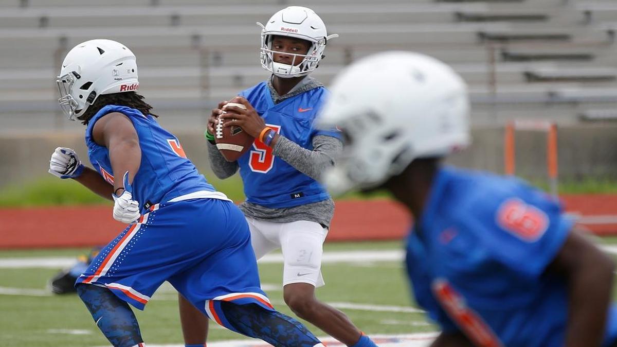 East St. Louis QB Reyondous Estes hopes to lead the Flyers to a big win against CBC when they face off on Sept. 3.