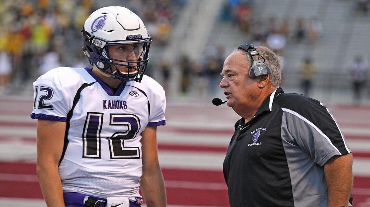 
Collinsville head coach Rick Reinhart, QB Jordan Reichert and the Kahoks fell just short of a stunning upset in Reinhart’s debut Friday night.

