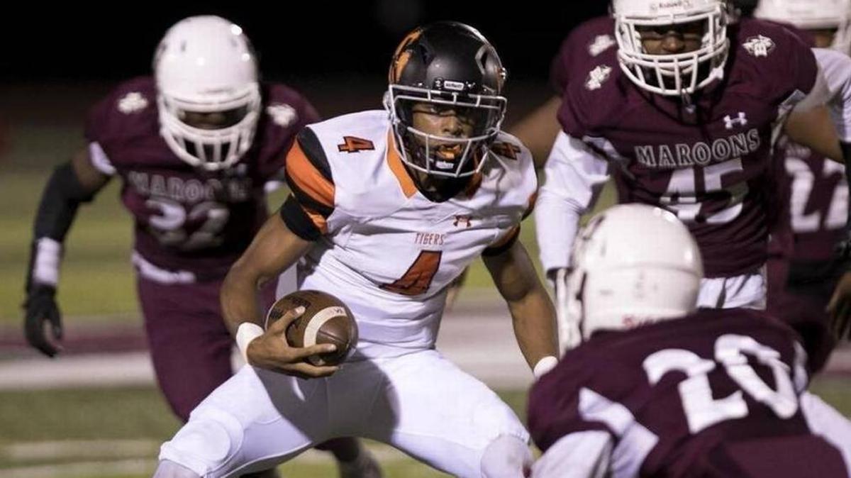 Edwardsville quarterback Kendall Abdur-Rahman has led the Tigers to eight straight wins.