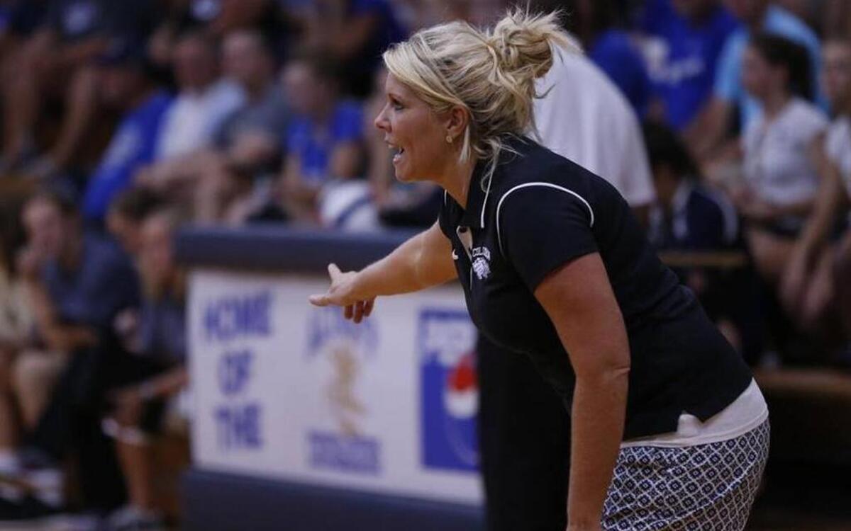 Columbia volleyball coach Kelly Landgraf turned in her resignation after the Eagles finished this season 36-1 with a loss in the sectional championship match.