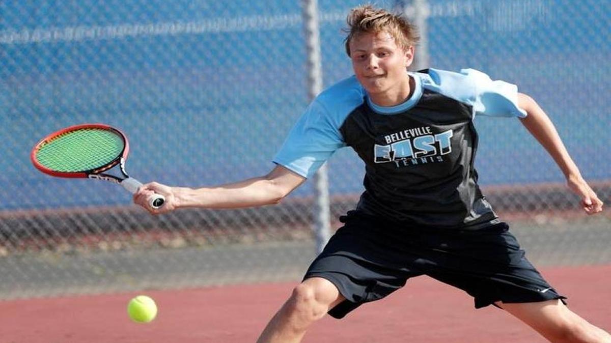 Belleville East sophomore Max Skaer is aiming for a spot in Illinois’ final 16.