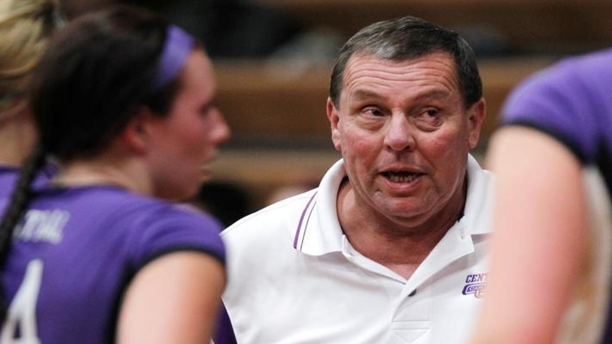 Breese Central volleyball coach Jim Cook has announced he will retire from coaching the Cougars.