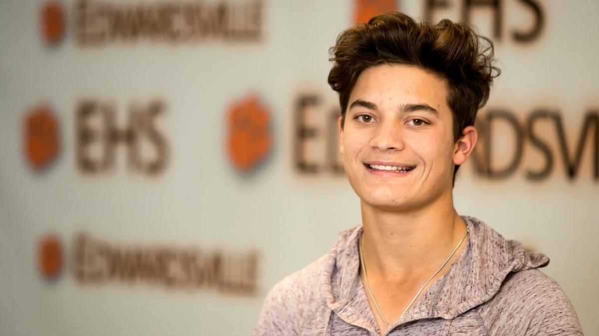 Edwardsville senior, Ben Tyrrell, has been selected as the 2017 boys golf player of the year by the 2017 Metro East Golf Coaches Assocaition and Belleville News-Democrat.